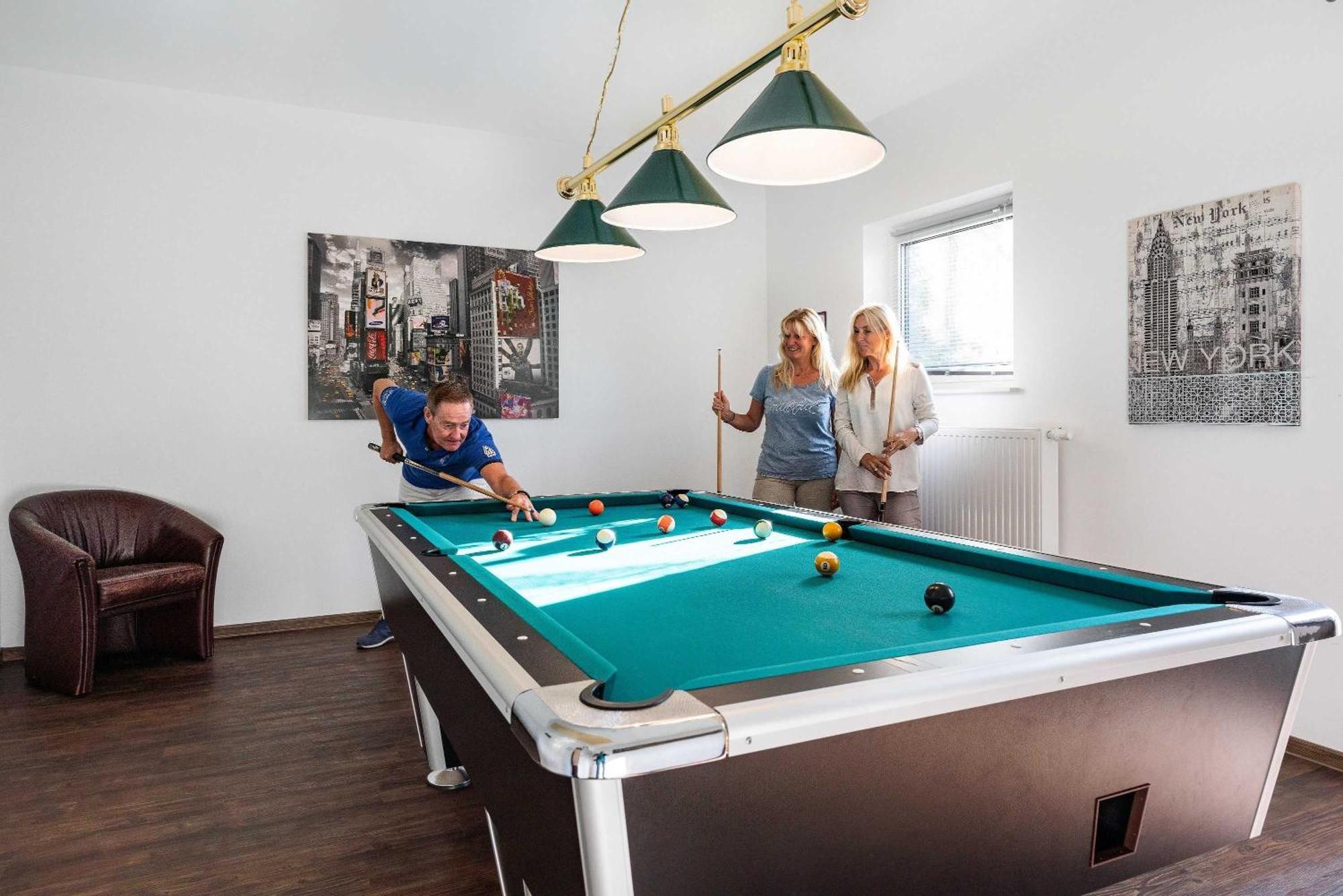 Terrassenwohnung "Inselhain" - Oase Am Haff Garz  Buitenkant foto